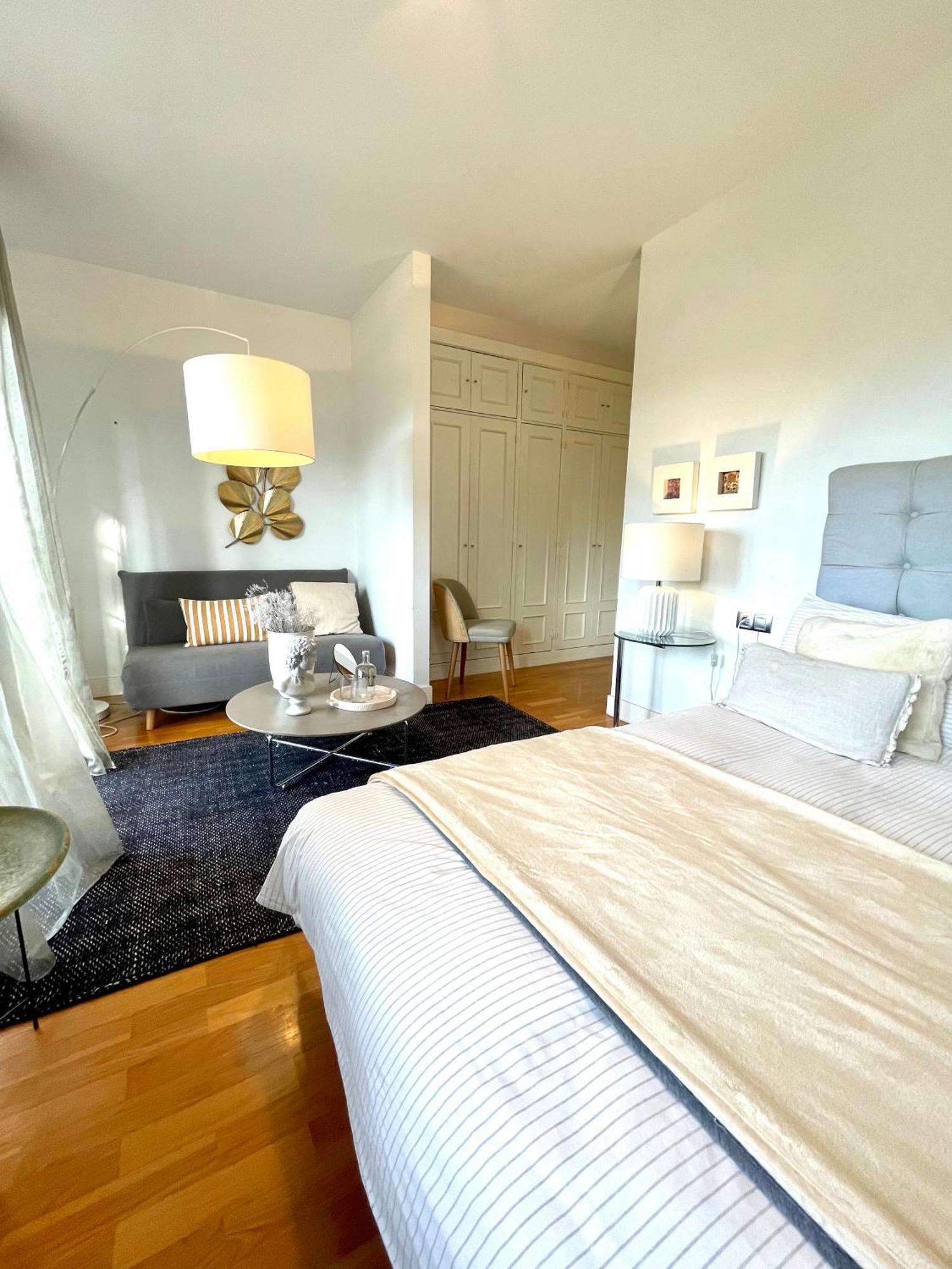 Estilosa Casa Golf Suites Gorráiz Eksteriør billede